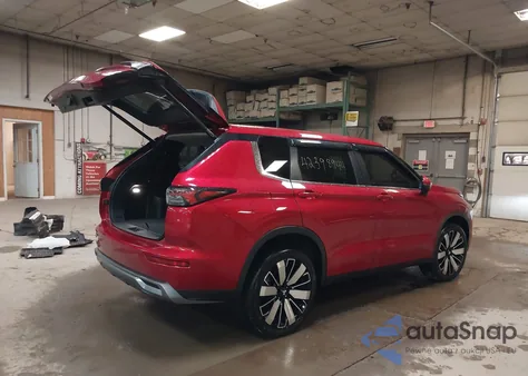 2025 Mitsubishi Outlander Se/Diamond Trail Edition из США, поврежденный, VIN JA4J4VA82SZ014128